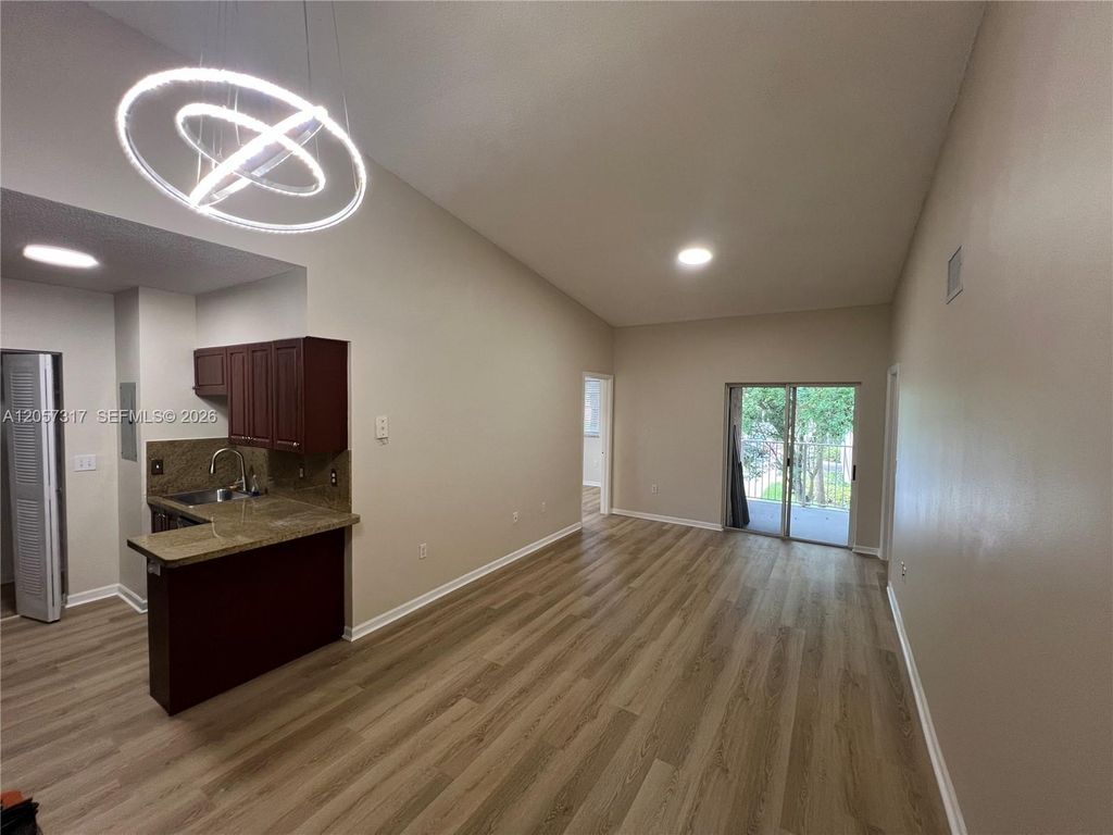 3261 Sabal Palm Manor 202, Davie, FL 33024