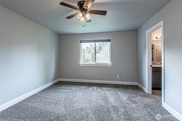 917 NE Burton Ray Street NE, Lacey, WA 98516