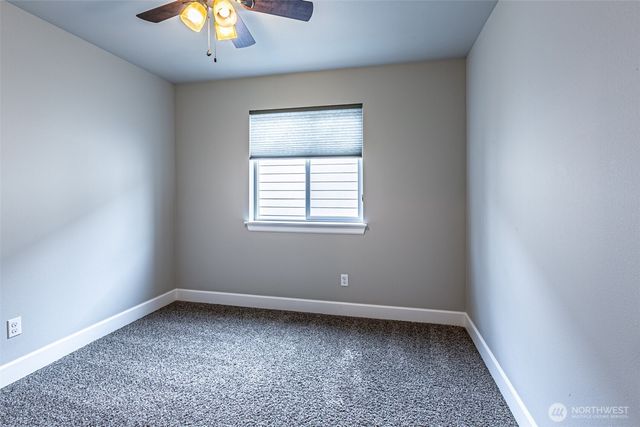 917 NE Burton Ray Street NE, Lacey, WA 98516