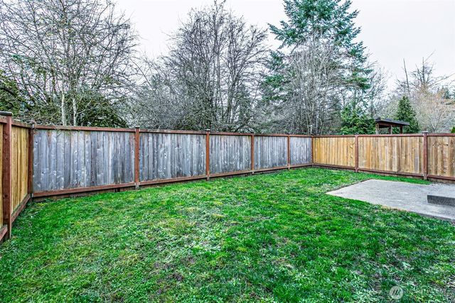 917 NE Burton Ray Street NE, Lacey, WA 98516
