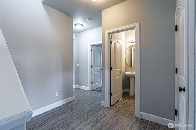 917 NE Burton Ray Street NE, Lacey, WA 98516