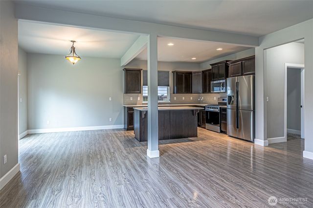 917 NE Burton Ray Street NE, Lacey, WA 98516