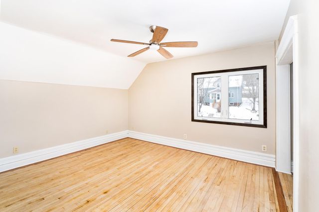 706 E 11th Street, Duluth, MN 55805