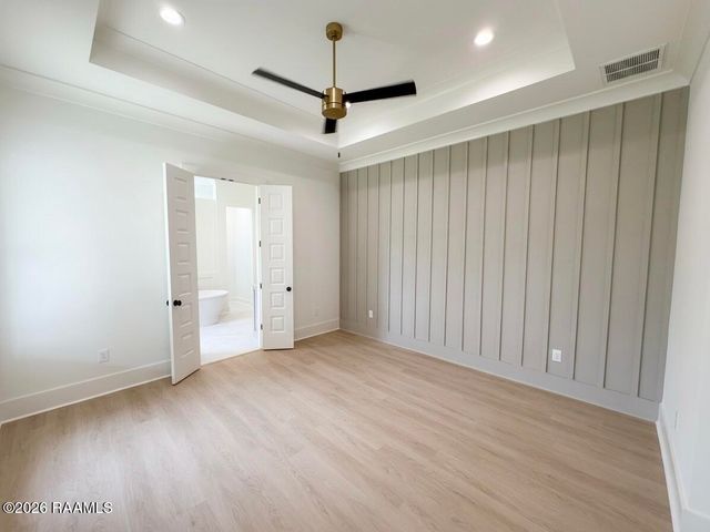 201 Cliffside Drive, Youngsville, LA 70592