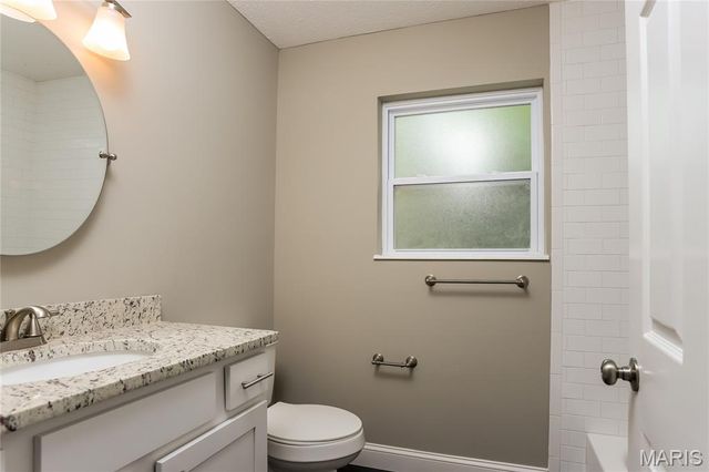 710 Westbridge Drive, St Peters, MO 63376