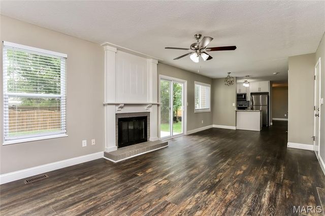 710 Westbridge Drive, St Peters, MO 63376