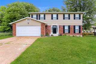 710 Westbridge Drive, St Peters, MO 63376