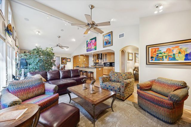 3009 McElroy DR, Austin, TX 78757