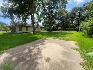 1005 N Jones Street, Baytown, TX 77520