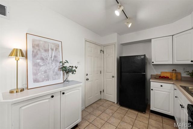 265 W Saint Anthony Lane, Florissant, MO 63031