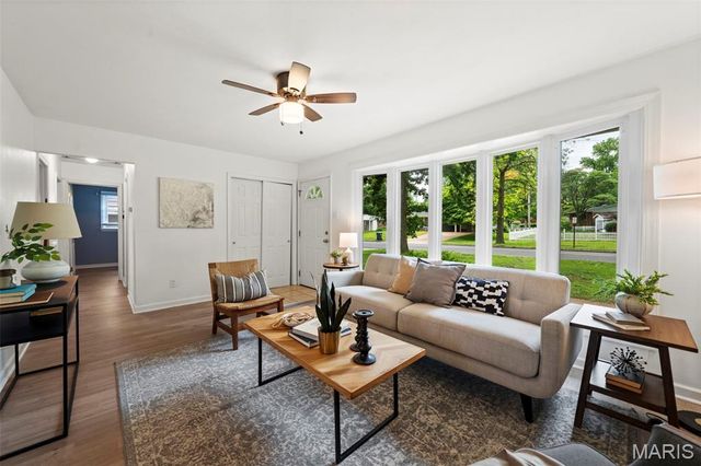 265 W Saint Anthony Lane, Florissant, MO 63031