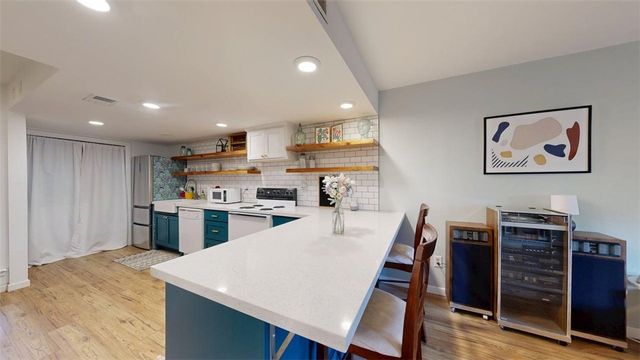 4345 Carter Creek Parkway 5, Bryan, TX 77802