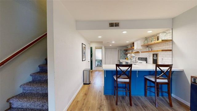 4345 Carter Creek Parkway 5, Bryan, TX 77802