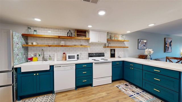 4345 Carter Creek Parkway 5, Bryan, TX 77802