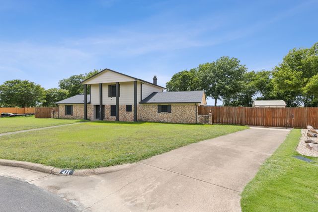 431 Sleepy Top Drive, Glenn Heights, TX 75154
