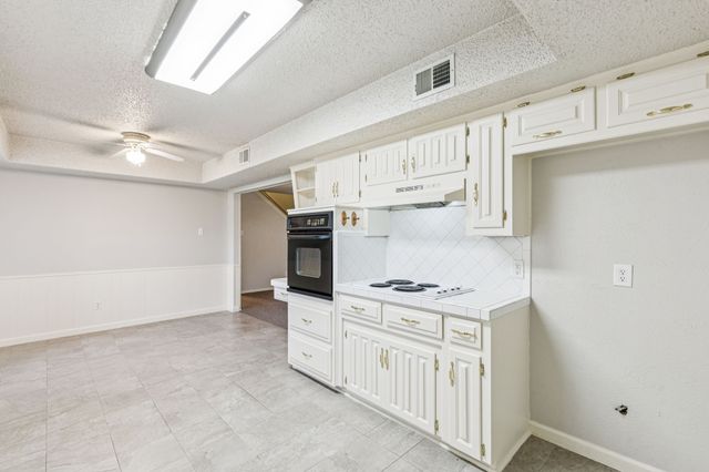 431 Sleepy Top Drive, Glenn Heights, TX 75154
