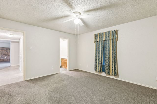 431 Sleepy Top Drive, Glenn Heights, TX 75154