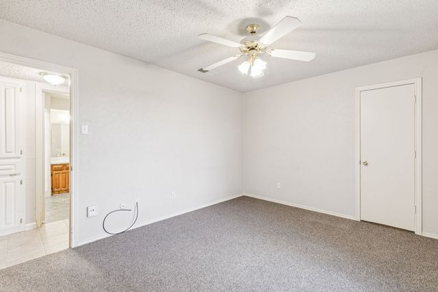 431 Sleepy Top Drive, Glenn Heights, TX 75154
