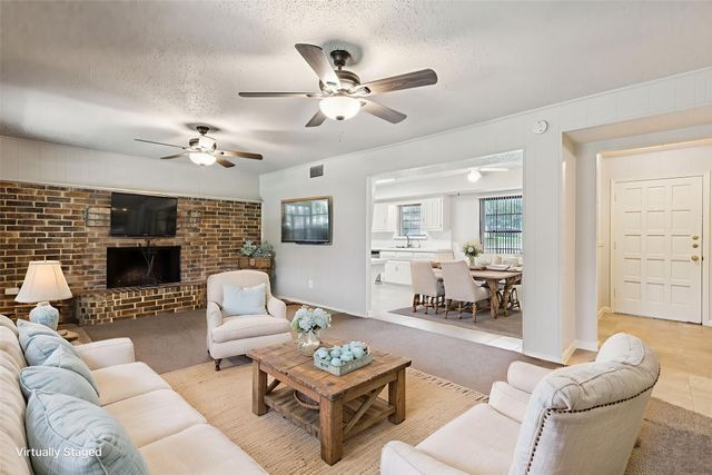 431 Sleepy Top Drive, Glenn Heights, TX 75154