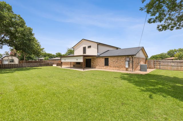431 Sleepy Top Drive, Glenn Heights, TX 75154