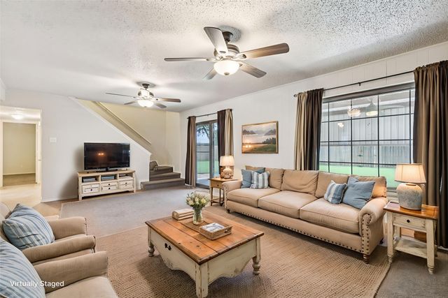 431 Sleepy Top Drive, Glenn Heights, TX 75154