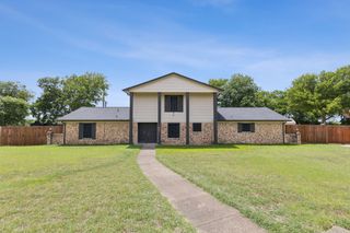 431 Sleepy Top Drive, Glenn Heights, TX 75154