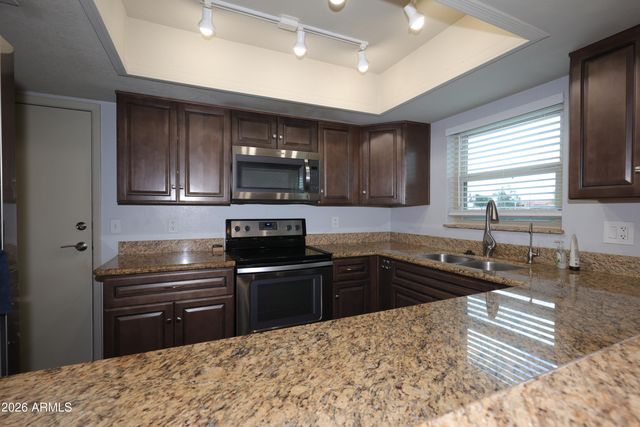 20 S BUENA VISTA Avenue 108, Gilbert, AZ 85296