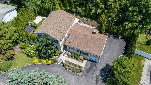457 Pinebrook Boulevard, New Rochelle, NY 10804