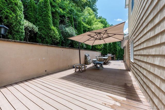 457 Pinebrook Boulevard, New Rochelle, NY 10804