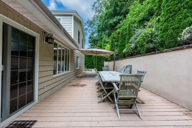 457 Pinebrook Boulevard, New Rochelle, NY 10804