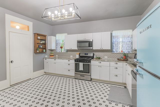 453 E Marshall Street, Van Alstyne, TX 75495