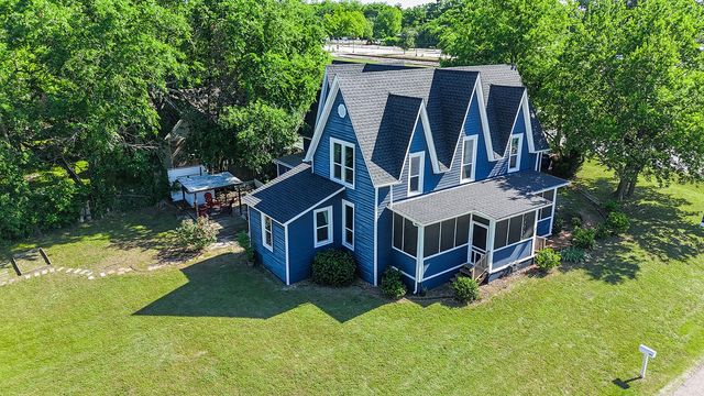 453 E Marshall Street, Van Alstyne, TX 75495