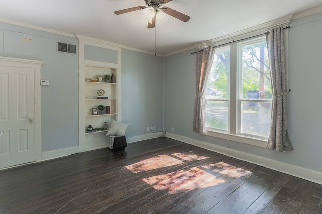 453 E Marshall Street, Van Alstyne, TX 75495