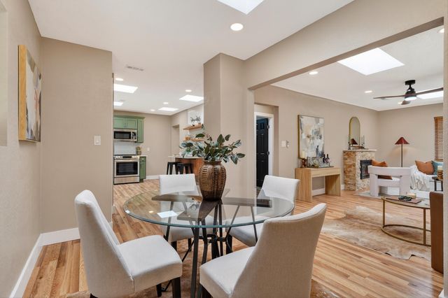 1025 Roma Avenue NE, Albuquerque, NM 87106