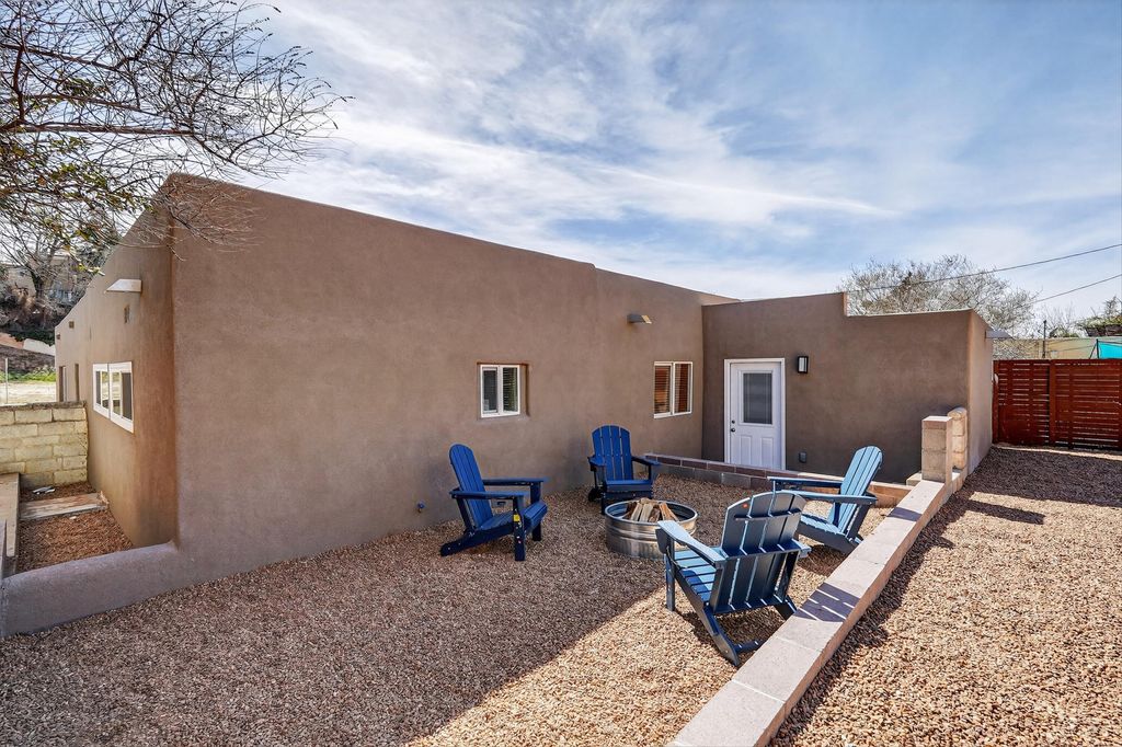Image 29 of property listing at 1025 Roma Avenue NE, Albuquerque, NM 87106