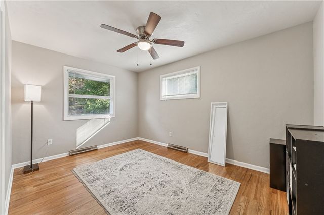 290 Wexford Bayne Rd, Pine Twp, PA 15090