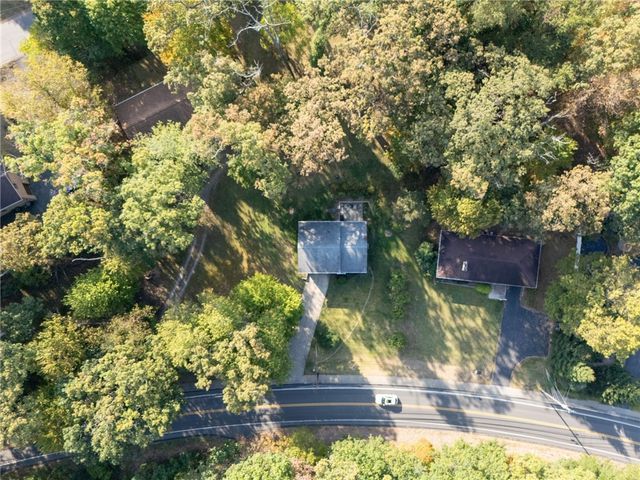 290 Wexford Bayne Rd, Pine Twp, PA 15090