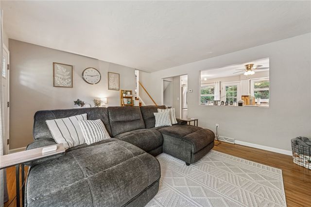 290 Wexford Bayne Rd, Pine Twp, PA 15090