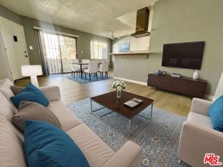 1426 S Orange Grove Avenue 7, Los Angeles, CA 90019