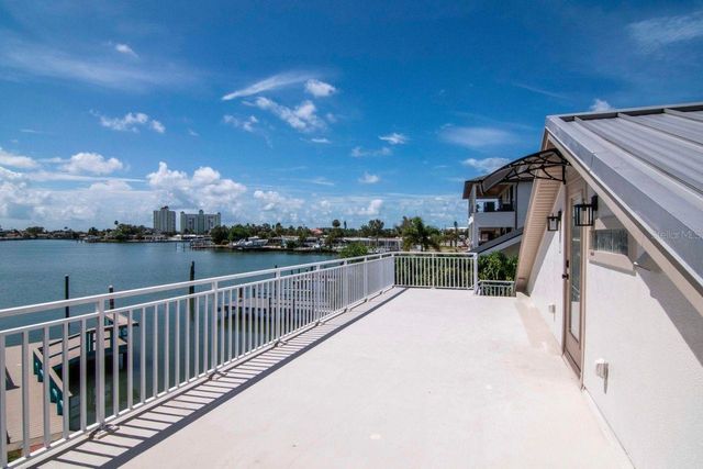 7025 BOCA CIEGA DRIVE, St Pete Beach, FL 33706
