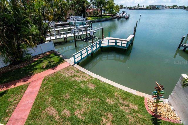 7025 BOCA CIEGA DRIVE, St Pete Beach, FL 33706