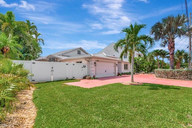 7025 BOCA CIEGA DRIVE, St Pete Beach, FL 33706