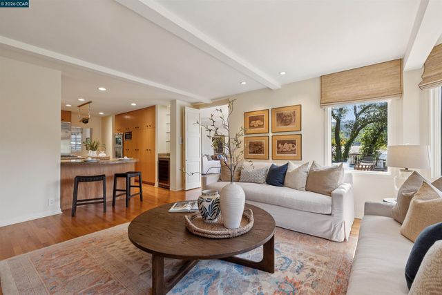 124 CAMINO SOBRANTE, Orinda, CA 94563