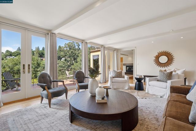 124 CAMINO SOBRANTE, Orinda, CA 94563