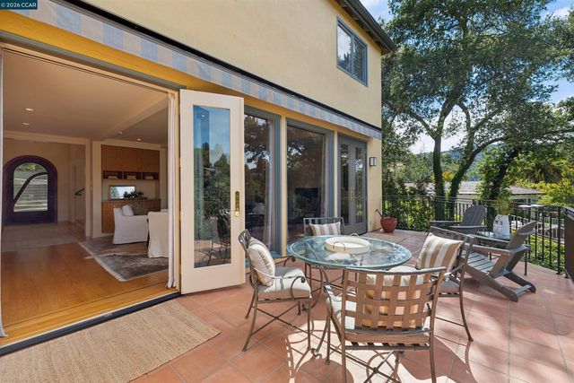 124 CAMINO SOBRANTE, Orinda, CA 94563