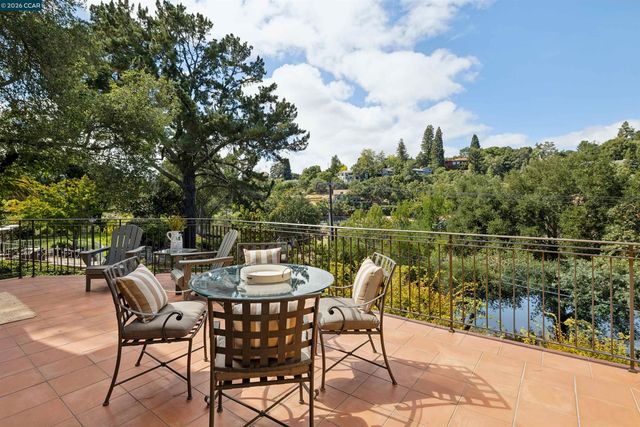 124 CAMINO SOBRANTE, Orinda, CA 94563