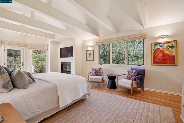 124 CAMINO SOBRANTE, Orinda, CA 94563