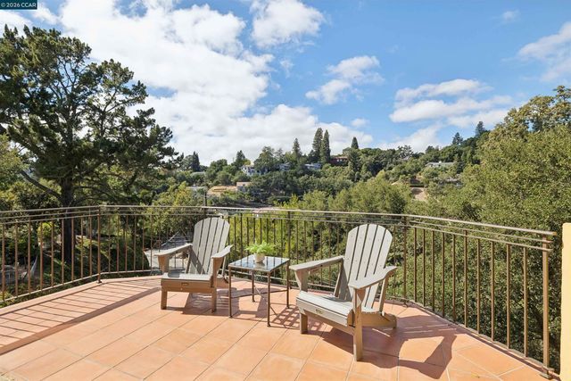 124 CAMINO SOBRANTE, Orinda, CA 94563