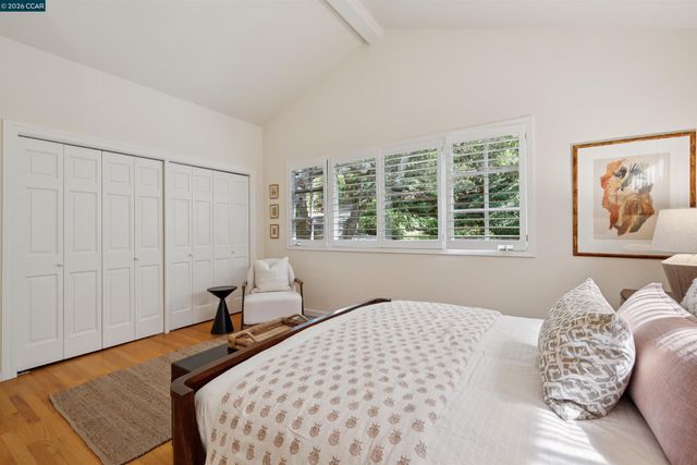 124 CAMINO SOBRANTE, Orinda, CA 94563