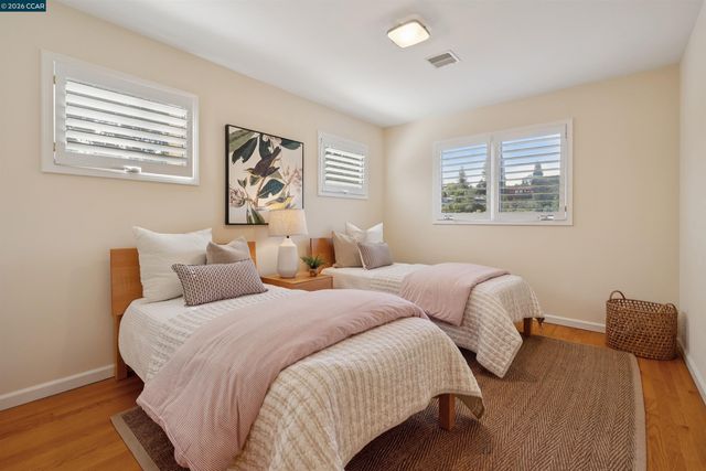 124 CAMINO SOBRANTE, Orinda, CA 94563